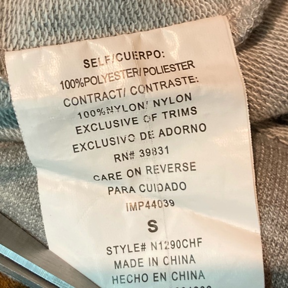 Ladies Size Small Rewind Gray and White Lace  Sweatshirt - Picture 9 of 10